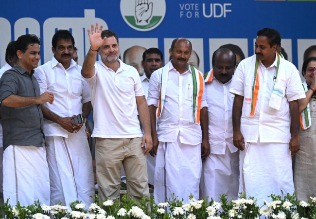 केरल में कांग्रेस के नेतृत्व वाली UDF ने छुआ बहुमत का आंकड़ा! पिनाराई विजयन की विदाई तय