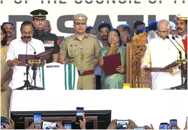Keralam Swearing-in Live : केरलम के नए सीएम वीडी सतीशन समेत 21 मंत्री ने ली मंत्री पद की शपथ, 60 साल में पहली बार हुआ ऐसा