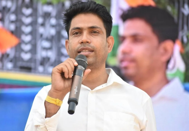 फालटा री-पोलिंग से पहले TMC प्रत्याशी जहांगीर खान ने नामांकन लिया वापस, चुनाव में कहा था कि 'पुष्पा झुकेगा नहीं...'