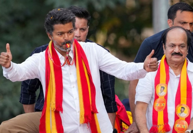 तमिलनाडु में विजय की TVK बहुमत के करीब, DMK के हाथों से जाती दिख रही सत्ता