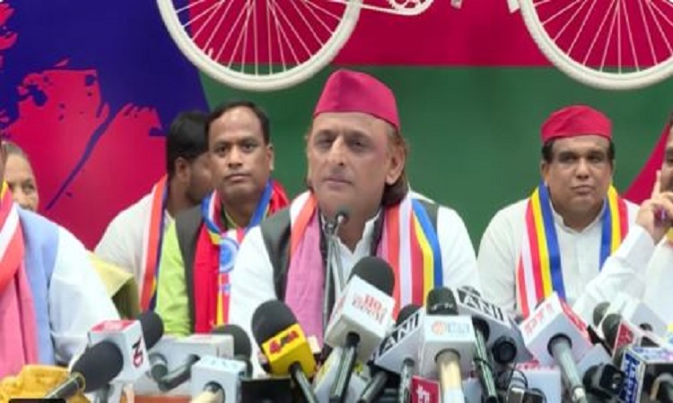 वो खुद ही असली गिरगिट हैं, जो नारी वंदन को नारा बनाना चाहते हैं...अखिलेश यादव ने भाजपा सरकार पर साधा निशाना