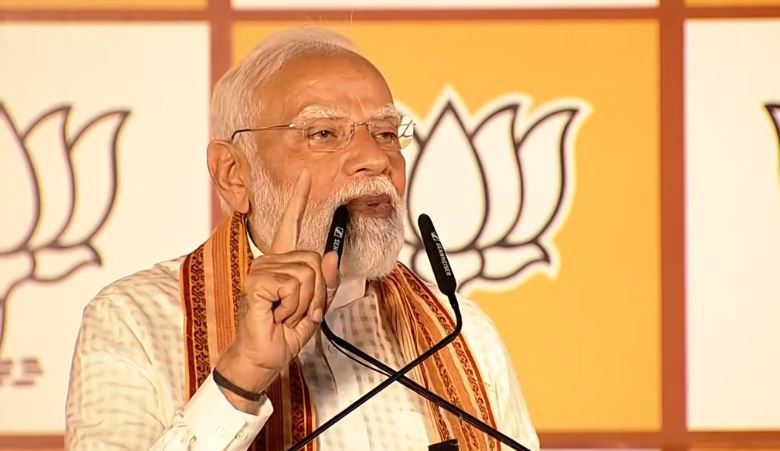लोकतंत्र हमारे लिए सिर्फ एक तंत्र नहीं है, ये हमारी रगो में दौड़ता हुआ संस्कार है: पीएम मोदी