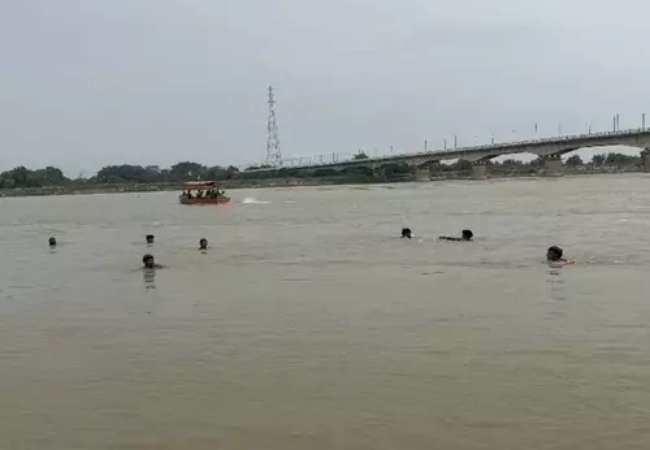 अयोध्या में सरयू नदी में स्नान के दौरान तीन दोस्त डूबे, तालास जारी, बस्ती से दोस्त का जन्मदिन मनाने आए थे