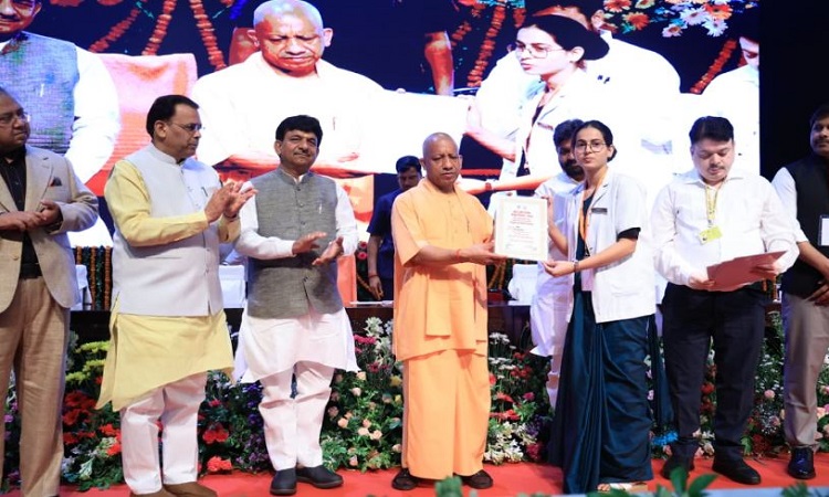 हमारी सरकार ने 9 वर्षों में सरकारी नियुक्ति पत्र वितरण के नए कीर्तिमान स्थापित किए: सीएम योगी