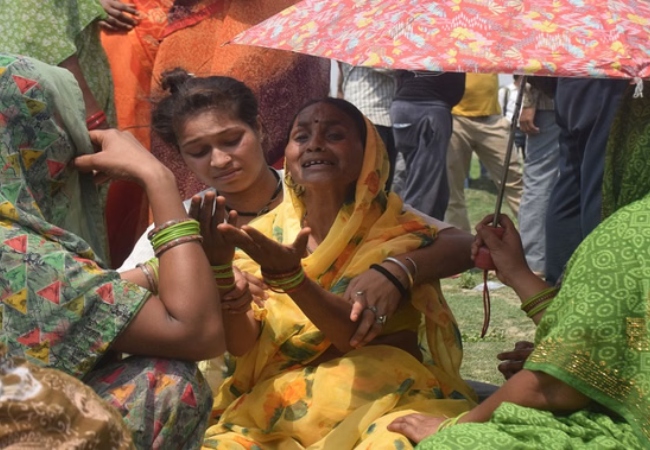 आगरा: जन्मदिन की खुशियां मातम में बदलीं, यमुना में डूबने से चार बच्चों की मौत