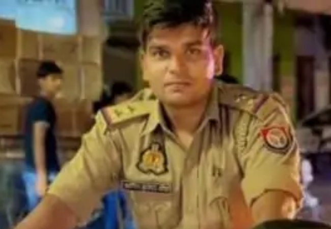 कानपुर: 144 दिनों से फरार इनामी दरोगा अमित मौर्या गिरफ्तार, नाबालिग से गैंगरेप का है आरोप
