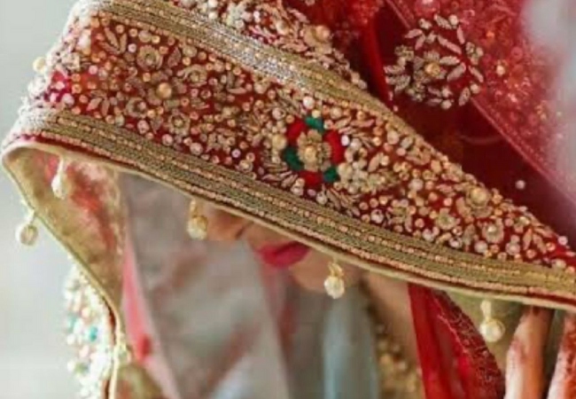 व्हाट्सऐप में एक मैसेज, और बड़े भाई की जगह छोटा भाई बना दूल्हा