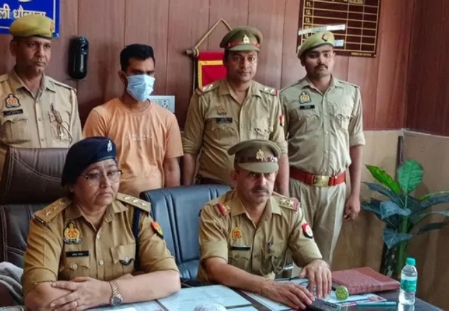 मोमोज ठेले से शुरू प्रेम कहानी का खूनी अंत, हापुड़ में प्रेमी ने प्रेमिका का गला घोंटा; शादी का बना रही थी दबाव