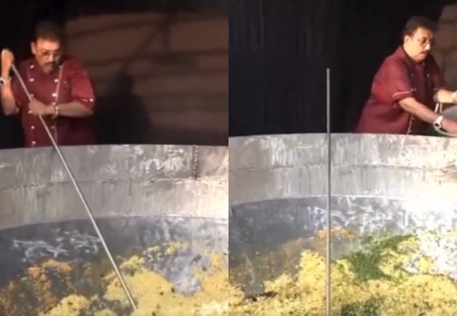 Video-वर्ल्ड पोहा डे पर नागपुर में बना एकसाथ 3,000 किलो 'पोहा', शेफ विष्णु मनोहर का अनोखा कारनामा