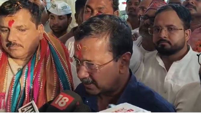 अरविंद केजरीवाल पहुंचे अयोध्या, बोले- राम मंदिर चढ़ावा चोरी से मन बहुत व्यथित है, प्रभुश्री राम के दर्शन बाद विस्तार से करूंगा बात