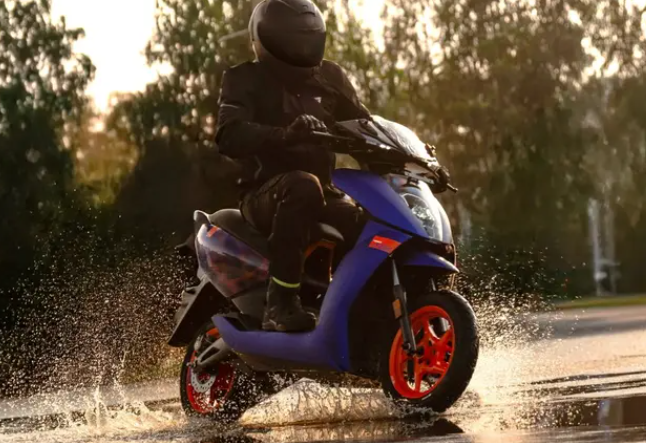 Ather 450 Apex : एथर 450 एपेक्स में मिल रहे लेटेस्ट फीचर्स , जाने कीमत और लुक