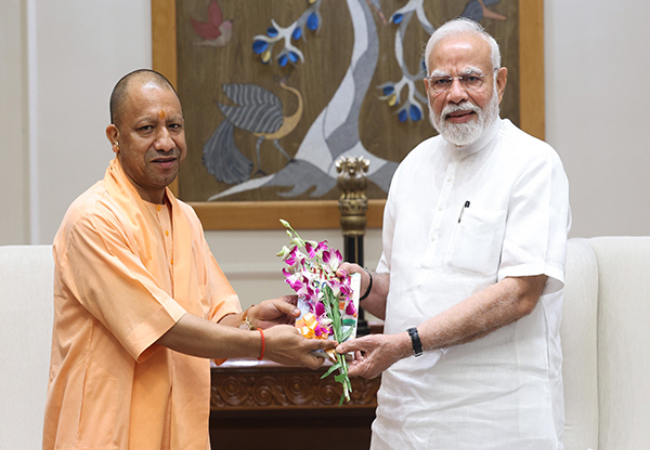 सीएम योगी के जन्मदिन पर बधाइयों का लगा तांता, पीएम मोदी ,अमित शाह व राजनाथ सिंह सहित कई नेताओं ने दी बधाई