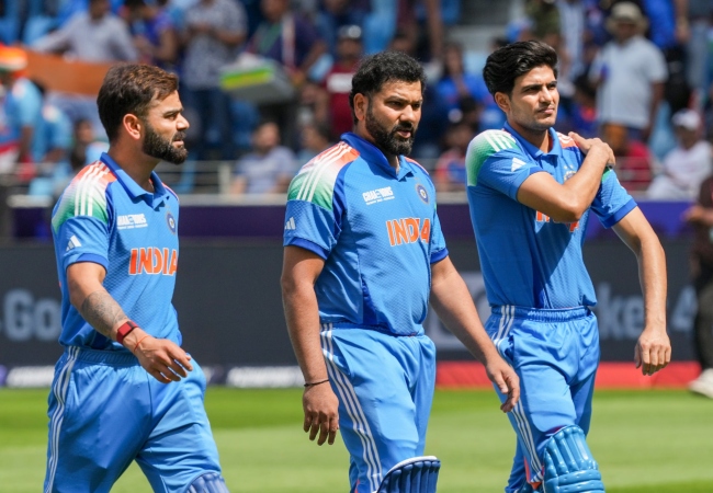 ICC Rankings Update : शुभमन गिल ने वनडे रैंकिंग में रोहित-कोहली को छोड़ा पीछे, कप्तान नंबर-1 बनने के बेहद करीब