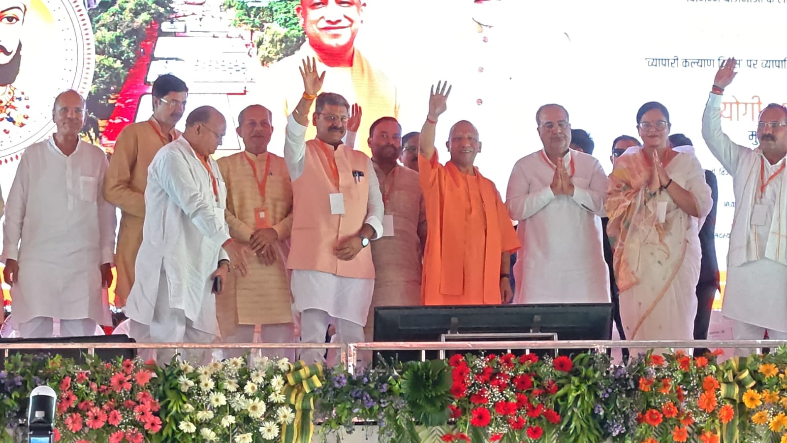 अब यूपी में No कर्फ्यू no दंगा यूपी में सब चंगा, पहले यूपी की पहचान थी देख सपाई बिटिया घबराई:- मुख्यमंत्री योगी 