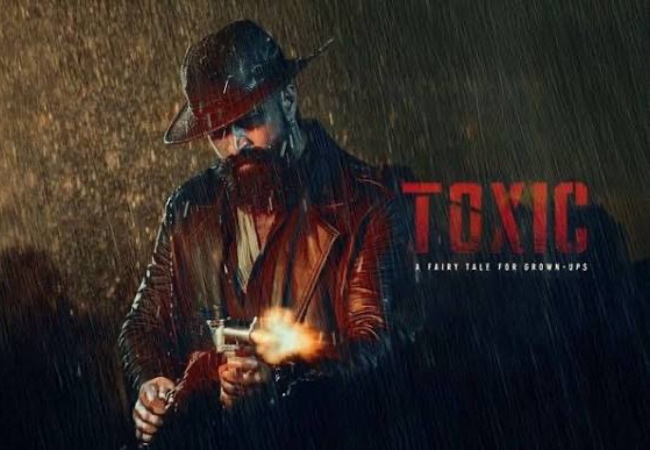 ‘Toxic’ को लेकर बढ़ी फैंस की उत्सुकता, मेकर्स ने बड़े ऐलान का दिया संकेत, सोशल मीडिया पर तेज हुई चर्चा