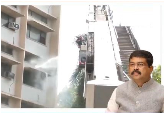 शिक्षा मंत्रालय के दफ्तर में लगी आग, न रहेंगे कागज, न होगी जांच, कांग्रेस व आप ने पेपर लीक और घोटालों के सबूत नष्ट करने की जताई आशंका