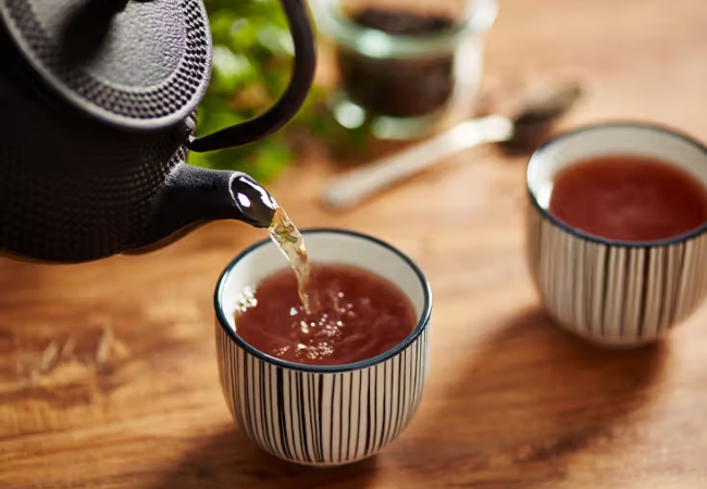 Tea And Health: किस उम्र के लोगों को कितनी पीनी चाहिए चाय? हो जाएं सतर्क