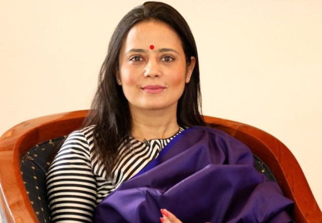 महुआ मोइत्रा का दावा- TMC के बागी बीजेपी में विलय कर लें, क्योंकि वह नई पार्टी नहीं बना सकते