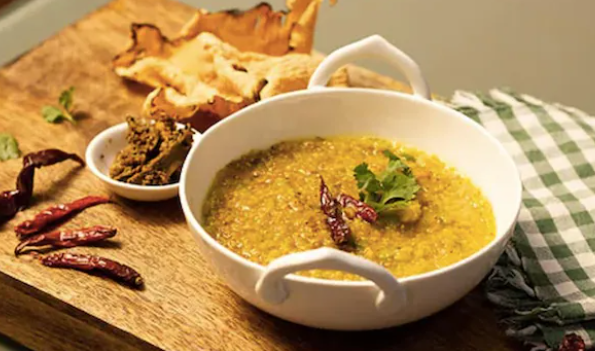 Traditional monsoon food : मानसून में हेल्दी रहने के लिए खाएं देसी सुपाच्य भोजन ,कब्ज और पेट की समस्याओं को रोकता है