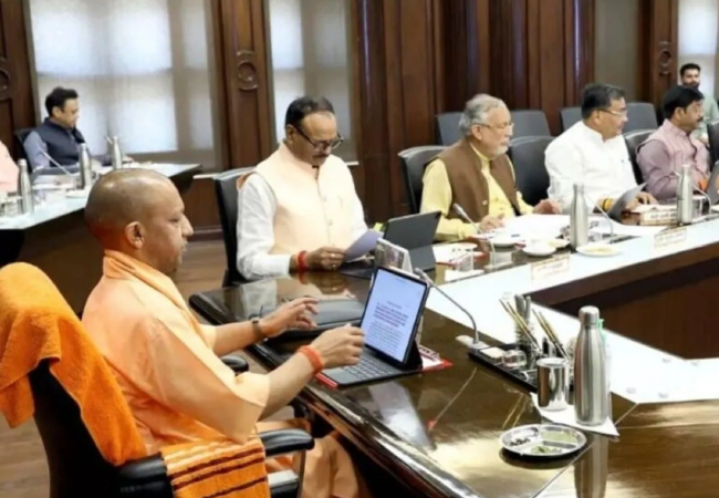 योगी कैबिनेट ने प्रदेश के 5 जिलों में नई जेल, 17 नगर निगमों को संचालित होंगी 1725 इलेक्ट्रिक बसें