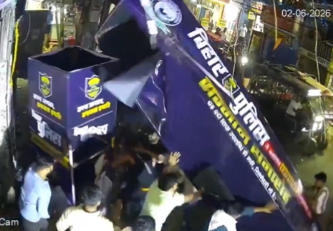 Video-खान सर की कोचिंग पर हमले का CCTV फुटेज आया सामने, इस बड़े कोचिंग के डायरेक्टर को पुलिस ने लिया हिरासत में