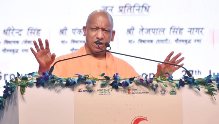 सेमीकंडक्टर इंडस्ट्री आज दुनिया की सबसे बड़ी ताकत, उत्तर प्रदेश आज इलेक्ट्रॉनिक्स विनिर्माण का बन रहा प्रमुख केंद्र: सीएम योगी