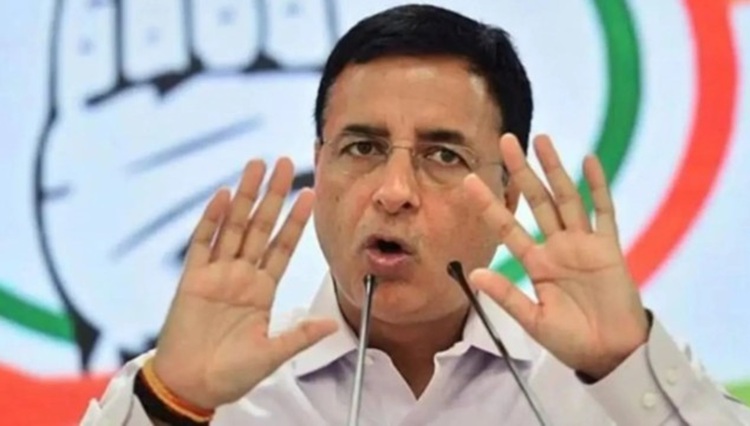 जब कच्चे तेल की कीमतें $24 प्रति बैरल तक कम हो गई हैं, तो फिर लोगों को राहत क्यों नहीं दी जा रही: रणदीप सुरजेवाला