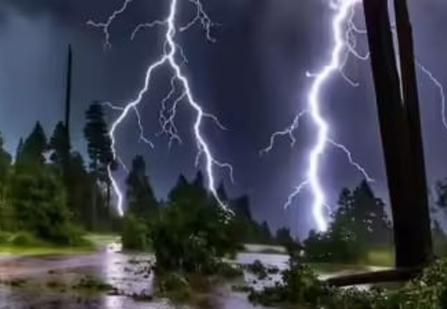 यूपी में आज से सक्रिय होगा मानसून, 66 जिलों में गरज-चमक और वज्रपात का अलर्ट