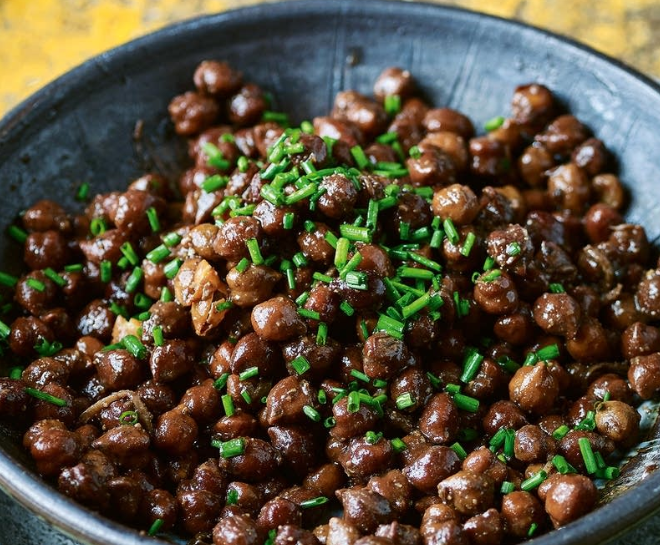 Black chickpeas Health Benefits : काले चने पोषक तत्वों से भरपूर , सेवन से कमजोरी और थकान जड़ से खत्म!