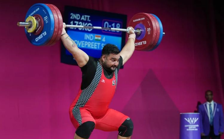 CWG 2026 Lovepreet Singh: वेटलिफ्टर लवप्रीत सिंह ने बनाया रिकॉर्ड, 1 किग्रा के अंतर से फिसला 'गोल्ड', जीता सिल्वर मेडल