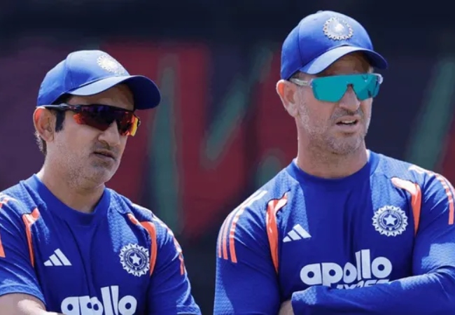 भारतीय क्रिकेट टीम के असिस्टेंट कोच का पद छोड़, रयान की नाइट राइडर्स में वापसी