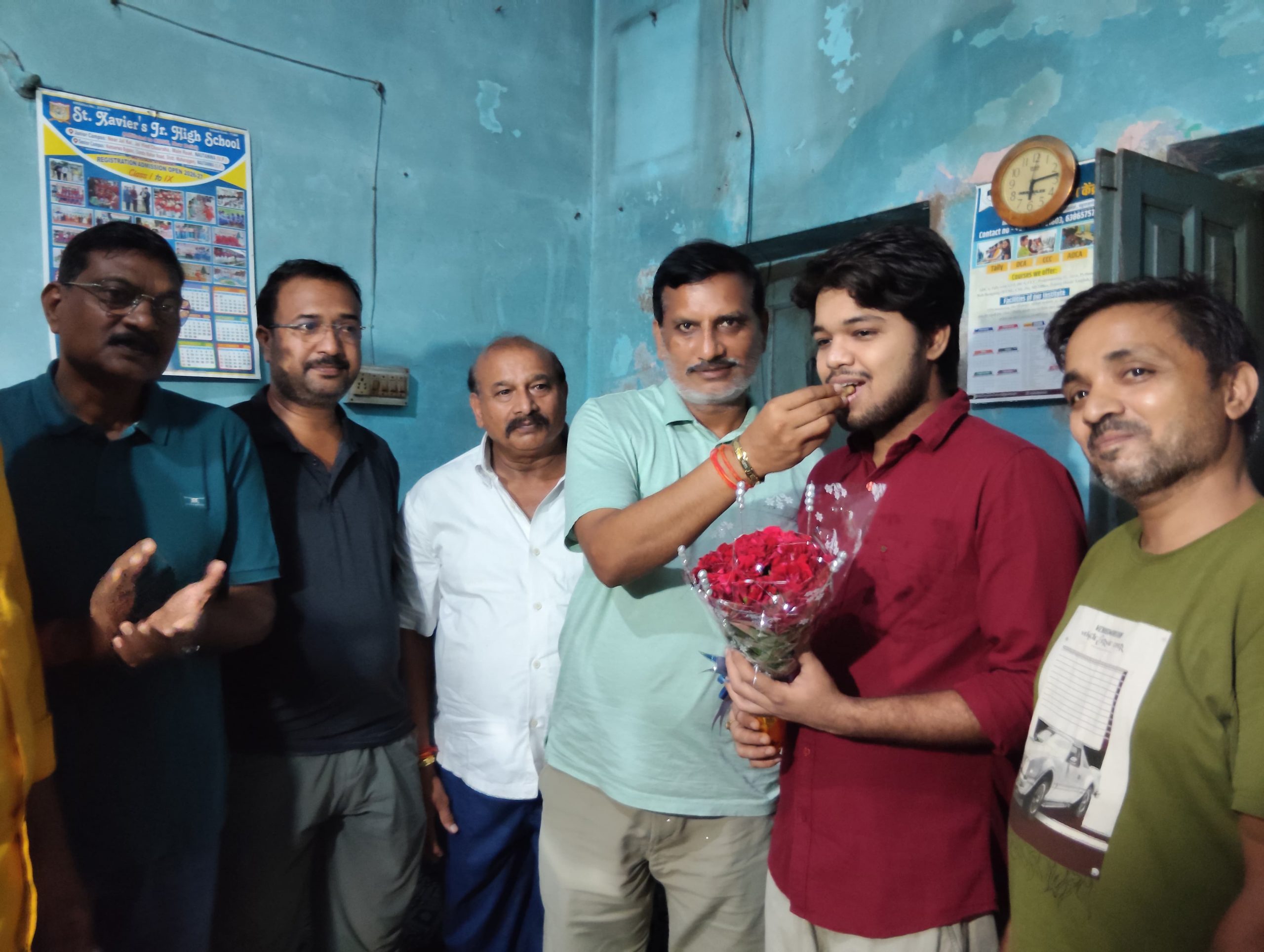 नीट 2026 में जिज्ञास कौशल की शानदार सफलता पर पालिकाध्यक्ष बृजेश मणि त्रिपाठी ने किया सम्मानित