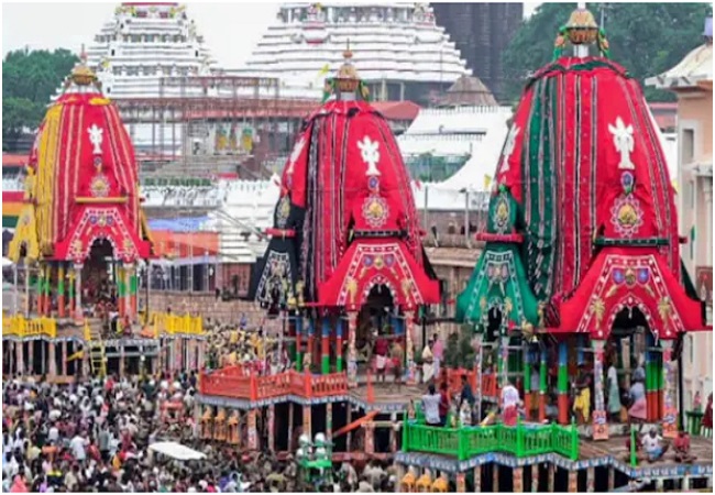 Jagannath Rath Yatra 2026: भगवान जगन्नाथ बड़े भाई बलभद्र और लाडली बहन सुभद्रा के साथ आज रथ पर सवार होकर जाएंगे मौसी के घर गुंडिचा मंदिर