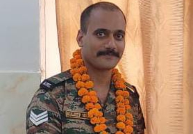 भारतीय सेना में 20 वर्ष सेवा देने के बाद कुलदीप सिंह बने यूपी पुलिस के उप निरीक्षक
