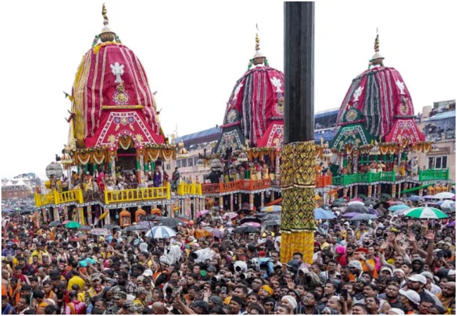 Lord Jagannath Rath Yatra : पुरी रथयात्रा में भगदड़ जैसे हालात, एक श्रद्धालु की दम घुटने से मौत , करीब 100 लोग घायल