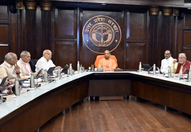 Yogi Cabinet Meeting : यूपी कैबिनेट में 28 प्रस्ताव पास, जलालाबाद का नाम बदलकर परशुरामपुरी किया, जानें पूरा अपडेट