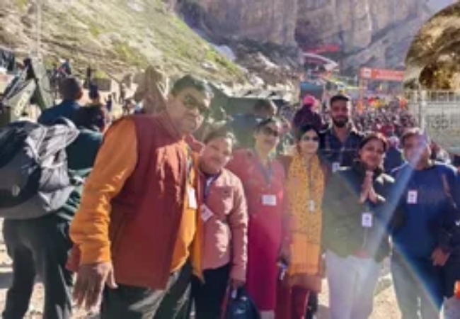 अमरनाथ यात्रा में आगरा से गए श्रद्धालु नहीं कर पाए बाबा बर्फानी के दर्शन