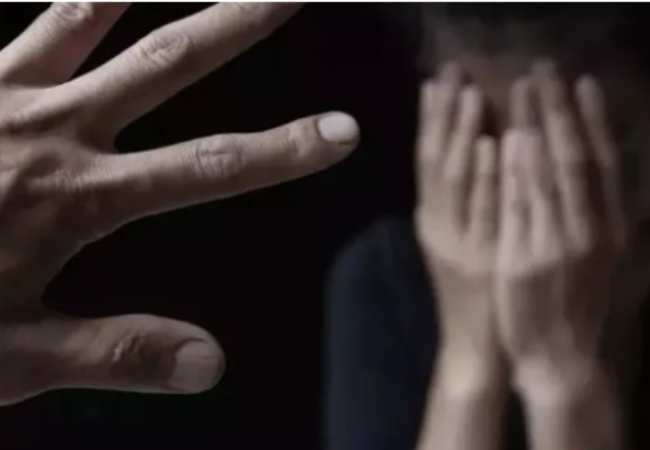 15 वर्षीय नाबालिक ने स्कूल छोड़ने आए पिता को दिया चकमा, बाइक सवार युवक के साथ फरार