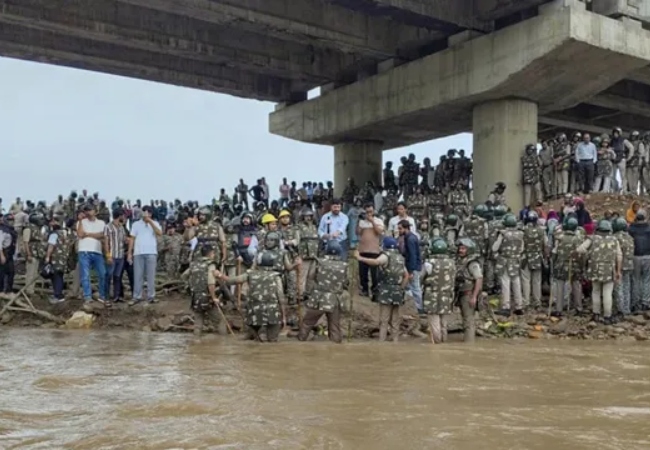 15 दिन बाद खत्म खत्म हुआ केन-बेतवा प्रोजेक्ट का आंदोलन, सुबह-सुबह पुलिस पहुंची और प्रदर्शन स्थल कराया खाली