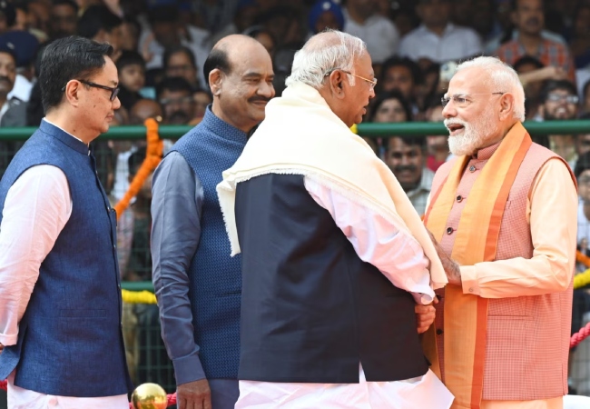 परिसीमन पर सियासत तेज, खरगे ने PM मोदी को लिखा पत्र: सर्वदलीय बैठक बुलाने की मांग