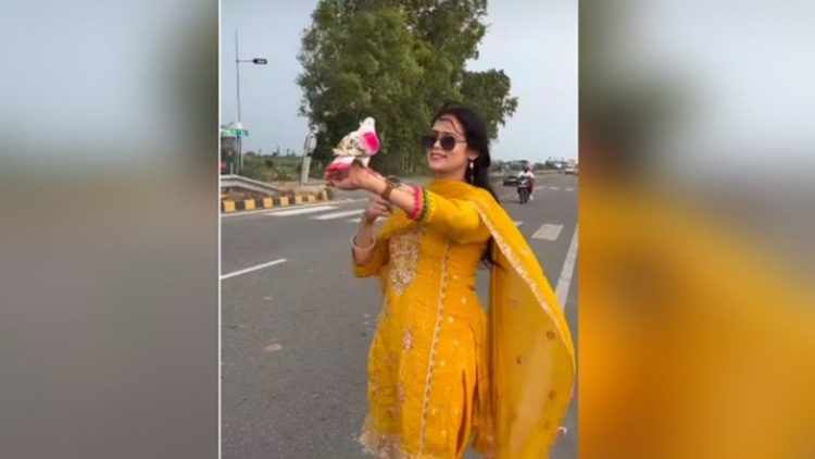 मेरठ में चाकू से गोदकर सोशल मीडिया इंफ्लुएंसर पत्नी की निर्मम तरीके से की हत्या, वारदात के बाद खुद पर भी किया हमला