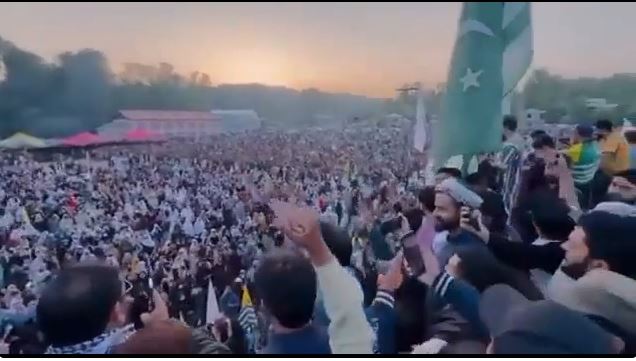 PoK में बगावत पर उतरी जनता, भारत से मांगी मदद, बोली- LOC को तोड़ दो, हमें आपकी है जरूरत