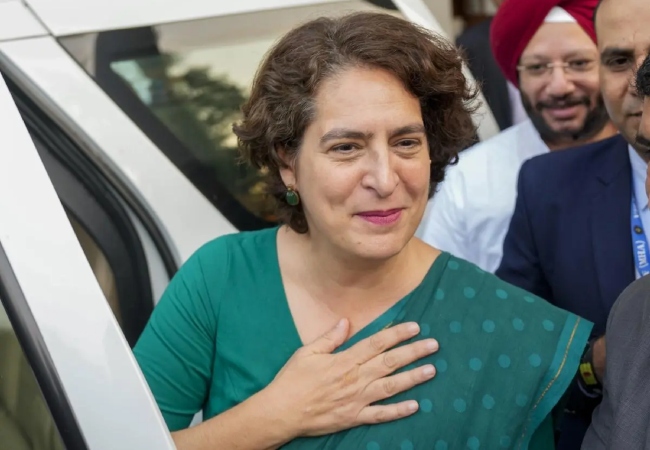 पंजाब कांग्रेस में बढ़ी अंदरूनी कलह, टूट की आशंका के बीच डैमेज कंट्रोल में जुटा हाईकमान, प्रियंका ने संभाली कमान