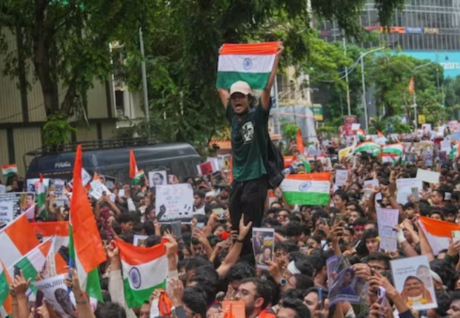 जंतर-मंतर बवाल पर सुप्रीम कोर्ट की बड़ी नसीहत- 'लाठी-गोली नहीं, युवाओं को काउंसलिंग की जरूरत'