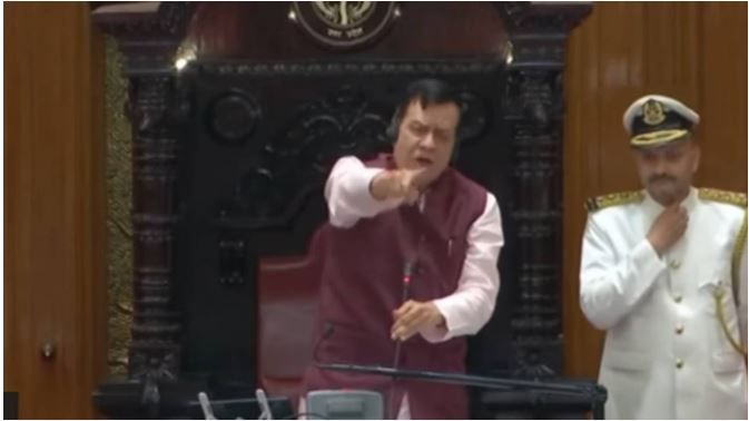 सपा विधायक के हंगामे से विधानसभा अध्यक्ष का चढ़ा पारा, बोले-सदस्यता रद्द करने की दी धमकी, सदन कल सुबह 11 बजे तक के लिए स्थगित