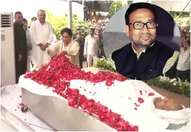 बसपा के एकमात्र विधायक उमा शंकर सिंह का निधन, मायावती ने घर पहुंचकर दी श्रद्धांजलि