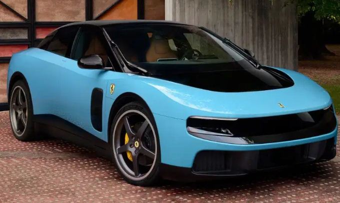 Ferrari Electric Car 'Luce' : फरारी की इस इलेक्ट्रिक कार ने रचा इतिहास, जानेकं कितने करोड़ में बिका ये मॉडल