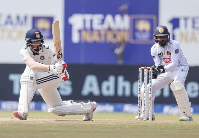 IND vs SL Test Day 4 Live : लड़खड़ाई भारत की दूसरी पारी, लंच ब्रेक तक 116 रन पर चार विकेट गिरे