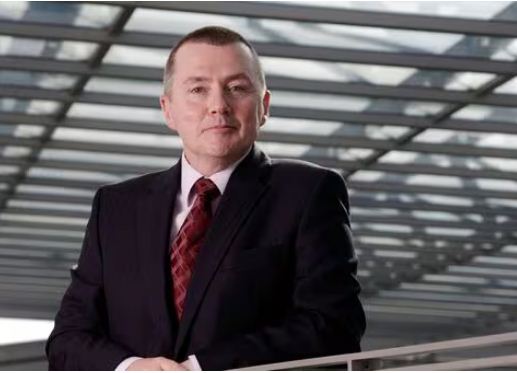 Indigo airline Willie Walsh : एयरलाइन इंडिगो को मिला नया बॉस, जानें कौन हैं विली वॉल्श ?