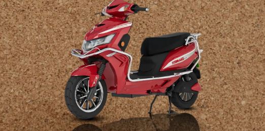 Komaki Ultra : सिटी ड्राइव के लिए बेस्ट है ये इलेक्ट्रिक स्कूटर, जानें रेंज कीमत और बूट स्पेस